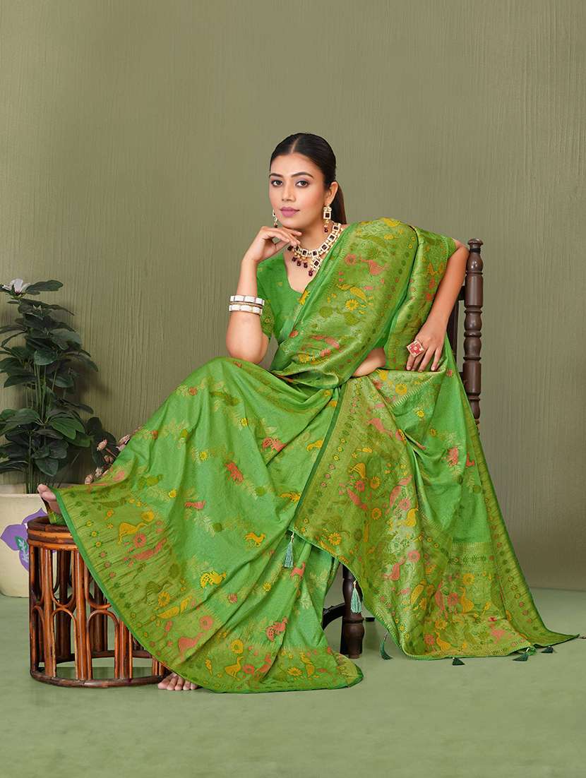 women self design banarasi saree with blouse - 22565268 -  Standard Image - 4