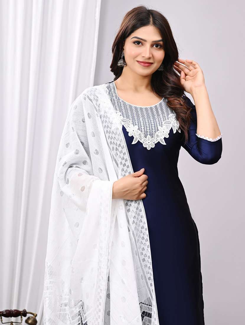 Women Embroidered Three Quarter Sleeves Kurta Pant Set With Dupatta - 22565286 -  Standard Image - 1