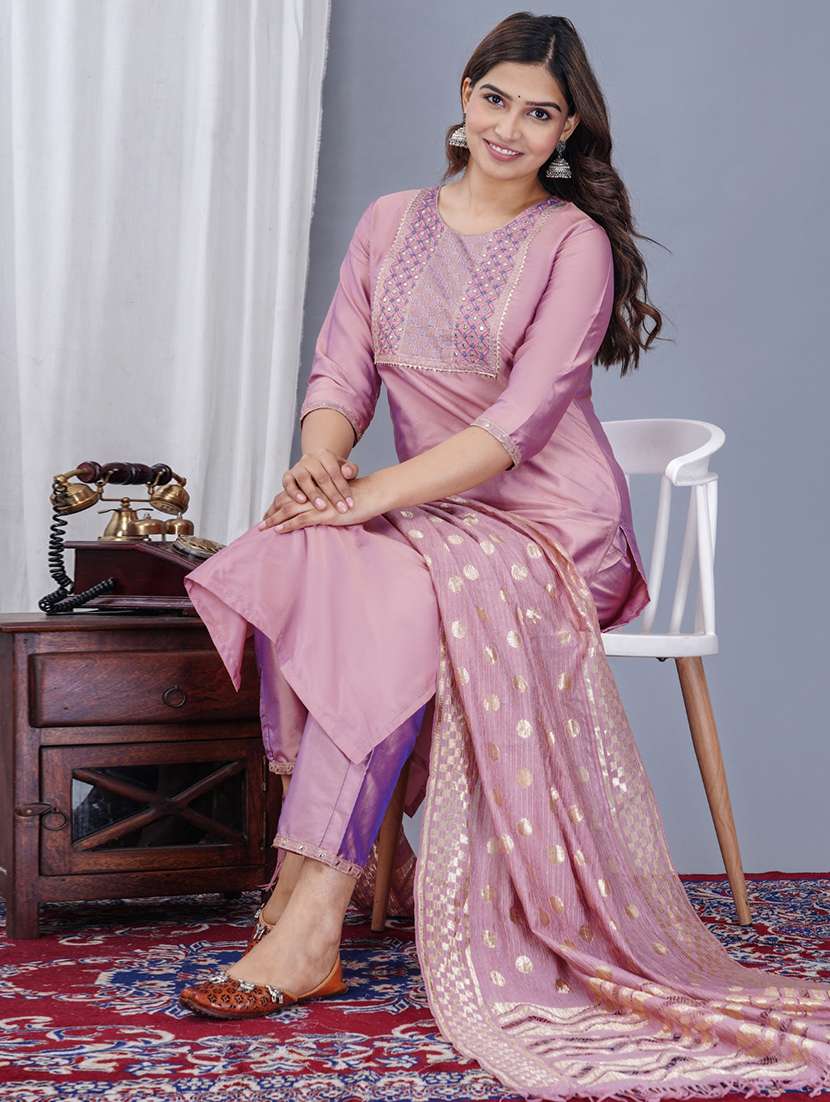 women embroidered three quarter sleeves kurta pant set with dupatta - 22565288 -  Standard Image - 4
