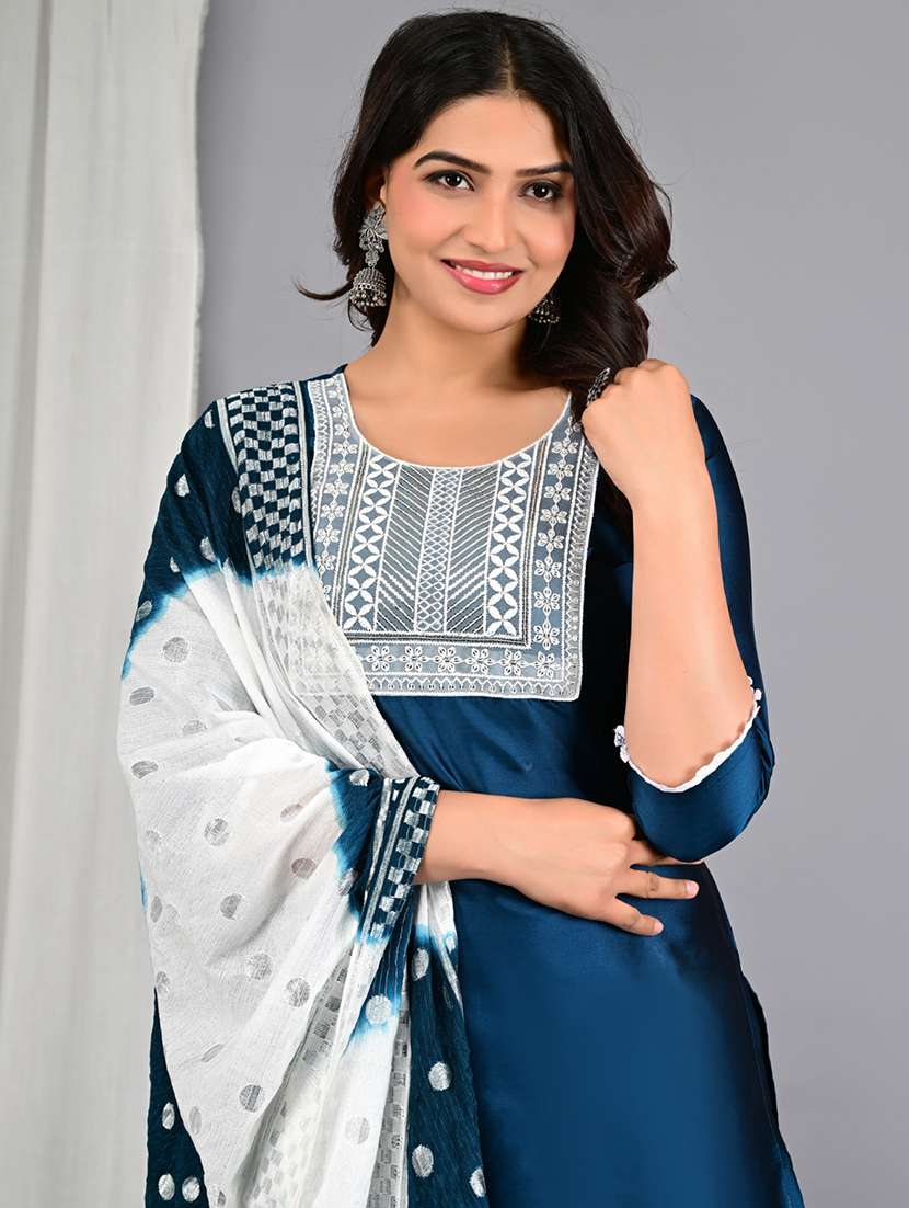women embroidered three quarter sleeves kurta pant set with dupatta - 22565289 -  Standard Image - 1