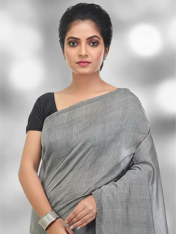 women solid handloom saree - 22565319 -  Standard Image - 1