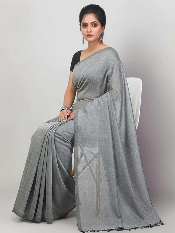 women solid handloom saree - 22565319 -  Standard Image - 4