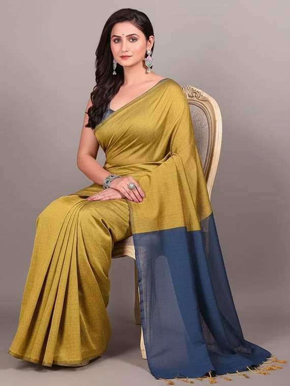 Green Cotton Blend Handloom Saree - 22565321 -  Standard Image - 4