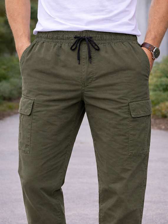 men solid mid rise regular fit cargo pant - 22565391 -  Standard Image - 1
