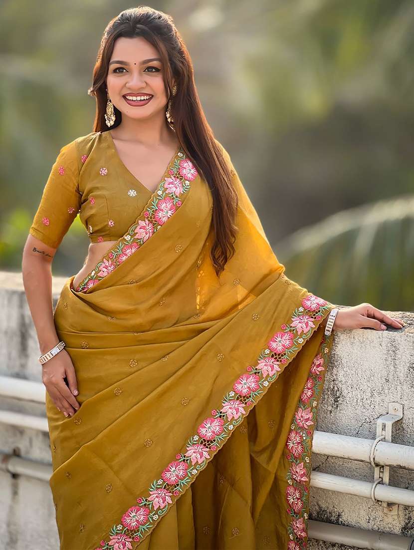women solid with work embroidered saree with blouse - 22565513 -  Standard Image - 1