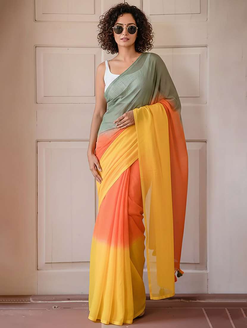 women printed casual wear saree with blouse