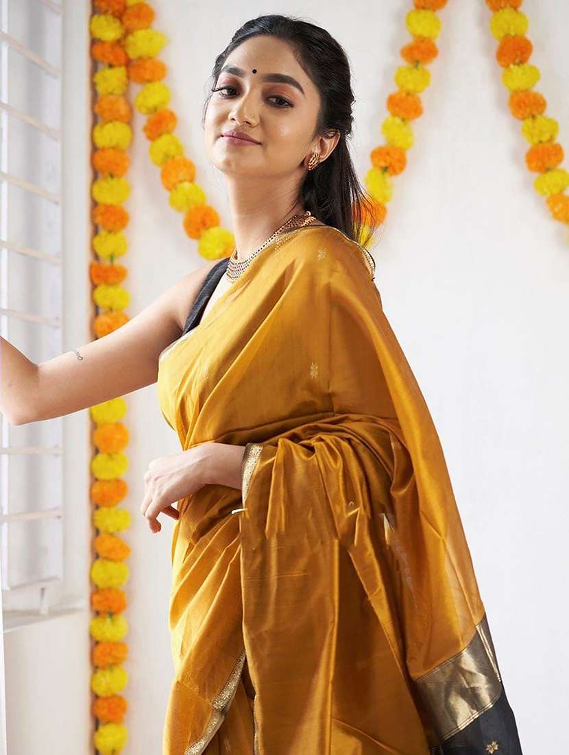 women self design southern silk saree with blouse - 22565697 -  Standard Image - 4