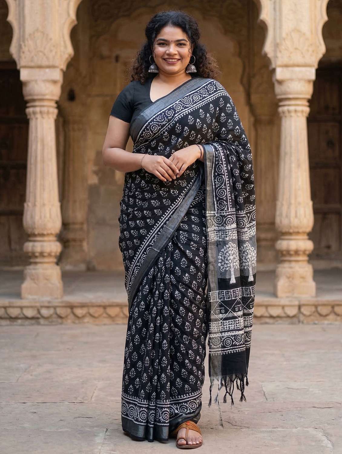 women printed casual wear saree with blouse - 22565719 -  Standard Image - 1