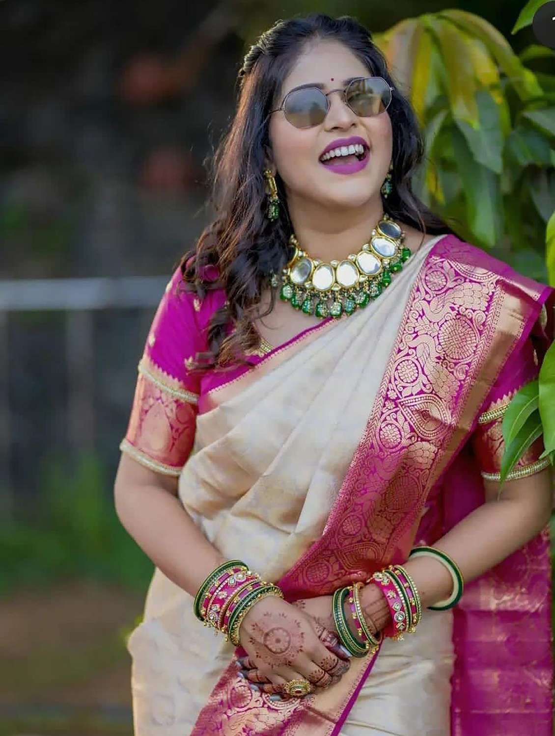 women self design banarasi saree - 22565827 -  Standard Image - 4