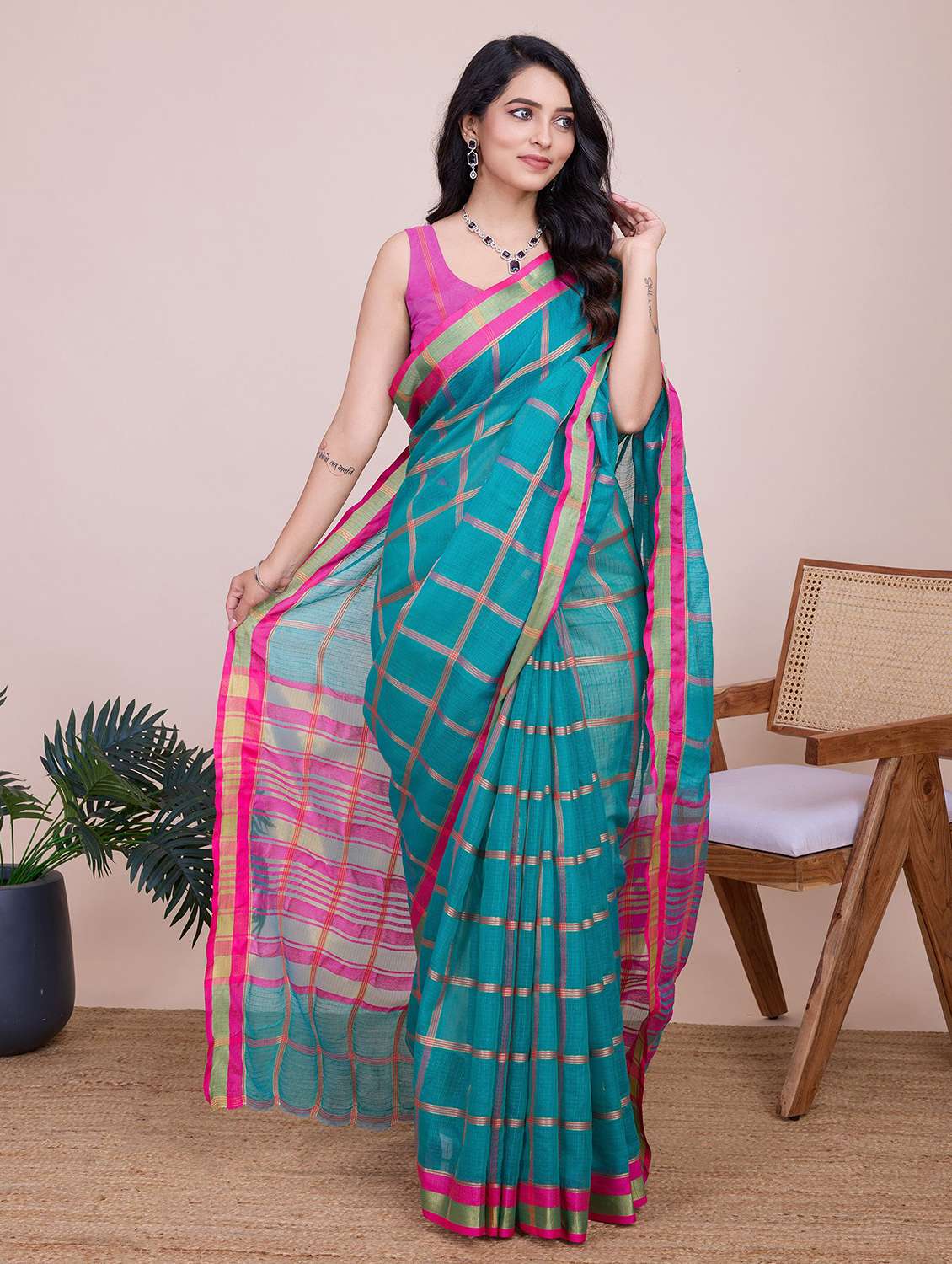 women checkered bordered saree with blouse - 22565840 -  Standard Image - 1