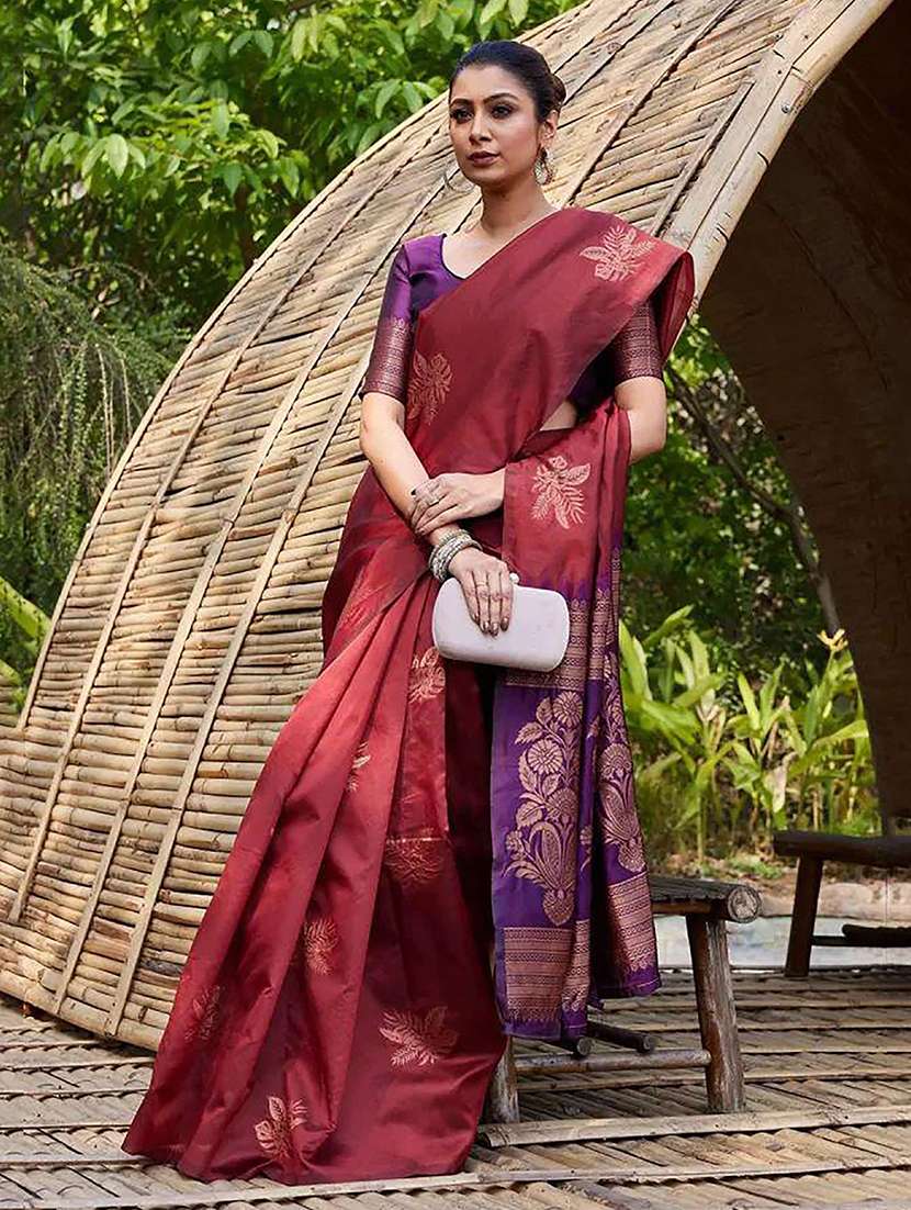 women self design banarasi saree with blouse - 22566097 -  Standard Image - 4
