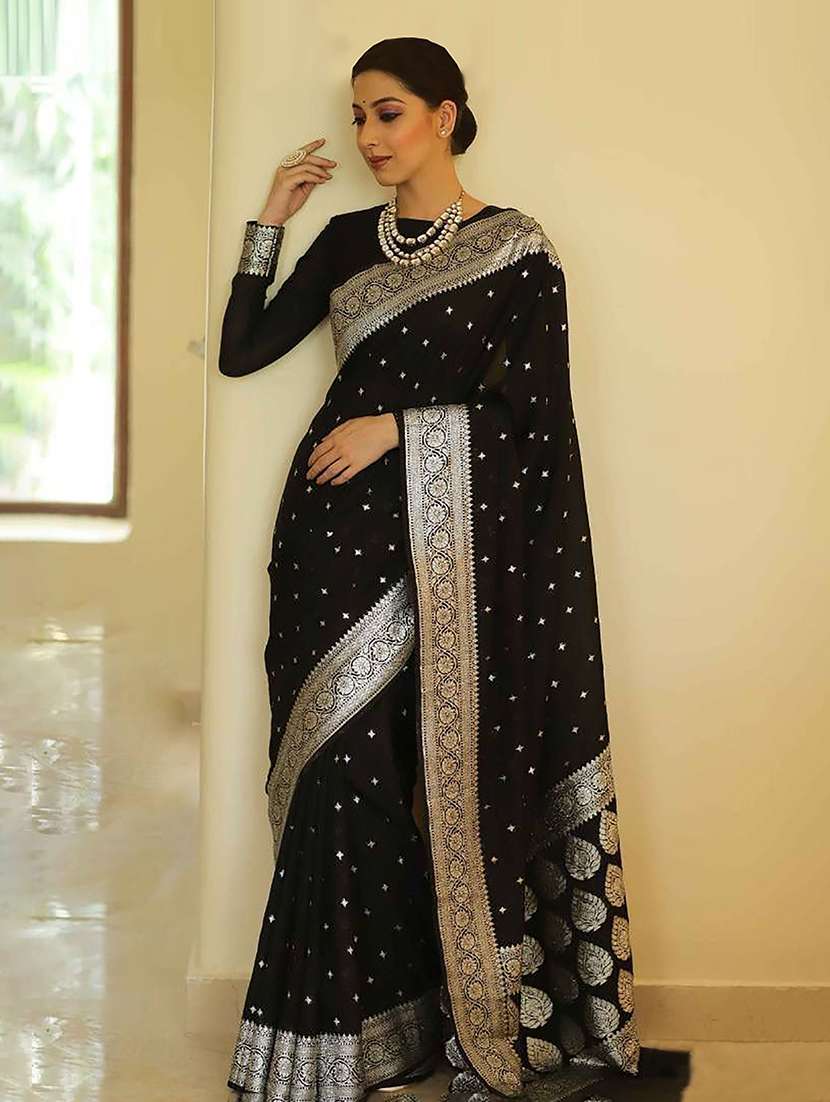 women self design banarasi saree with blouse