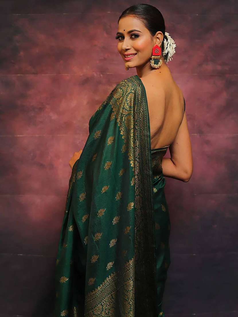 Women Self Design Banarasi Saree - 22566399 -  Standard Image - 4