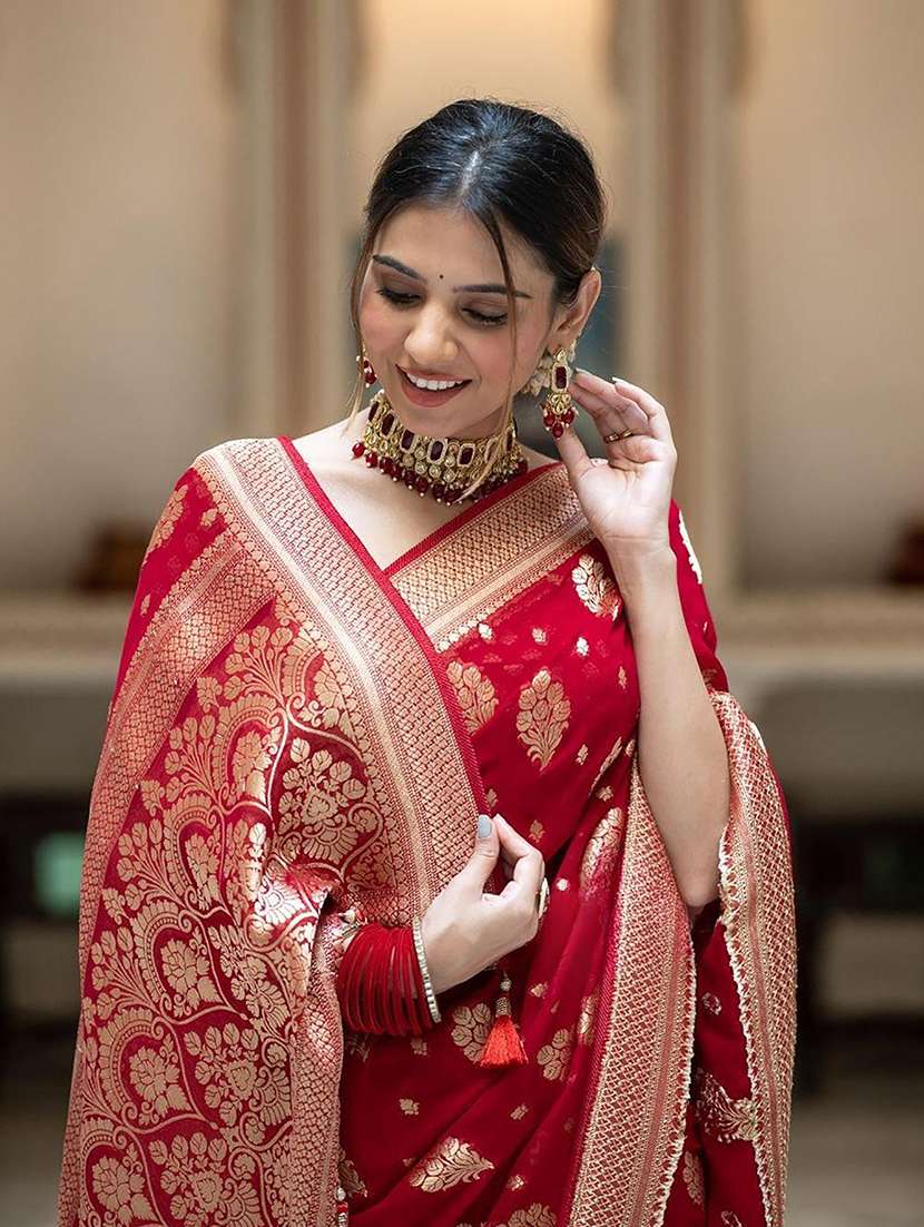 Women Self Design Banarasi Saree With Blouse - 22566672 -  Standard Image - 1