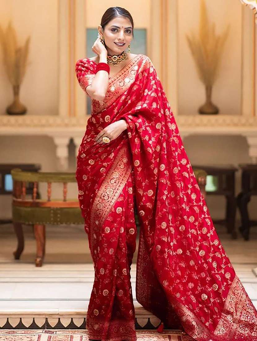 women self design banarasi saree with blouse - 22566698 -  Standard Image - 4