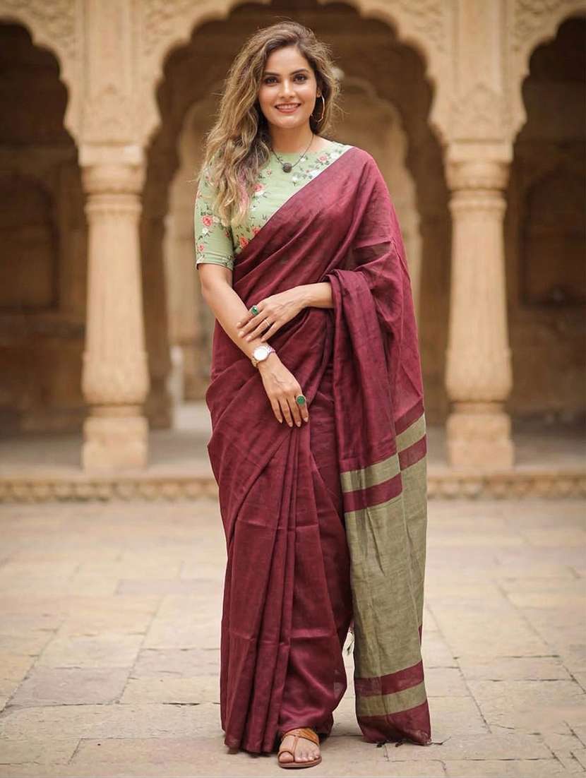 women solid handloom saree with blouse
