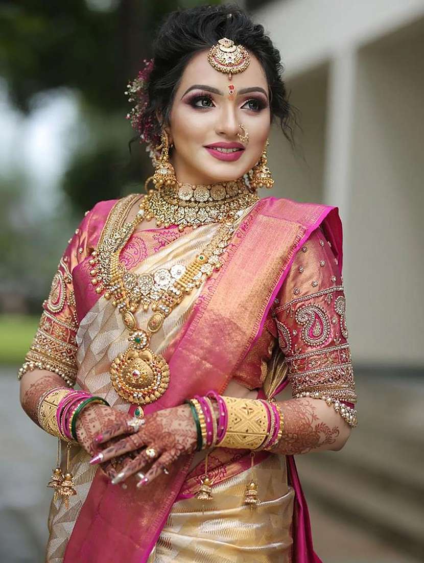 women self design kanjivaram saree with blouse - 22566824 -  Standard Image - 1