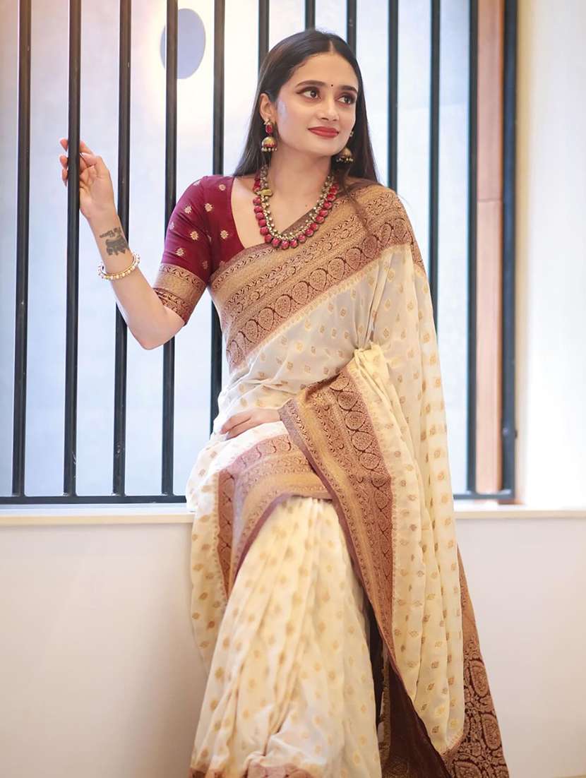 women self design banarasi saree with blouse - 22567069 -  Standard Image - 1