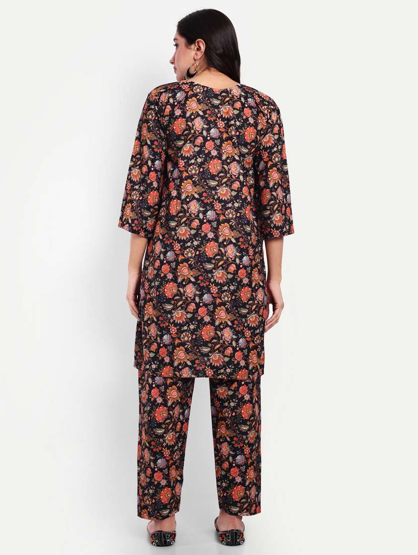 Women Printed Three Quarter Sleeves Ethnic Co-ord Set - 22567603 -  Standard Image - 4