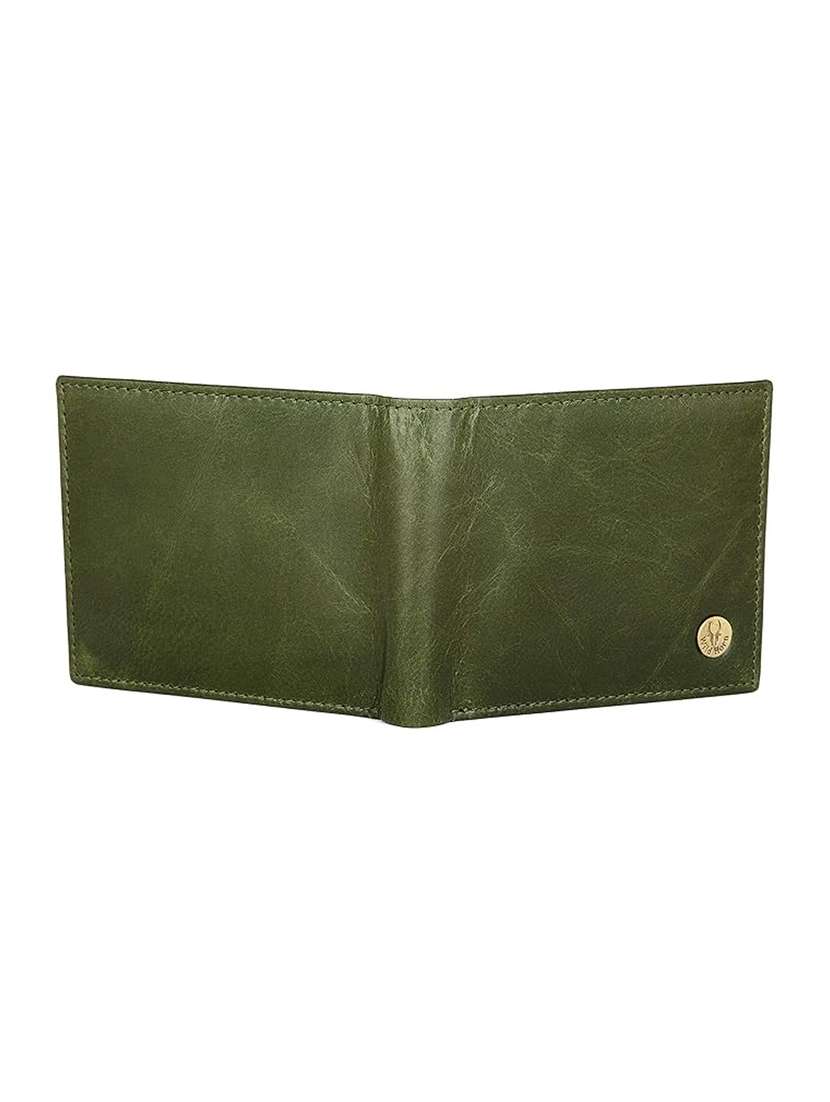 green leather wallet and card holder - 22567713 -  Standard Image - 1