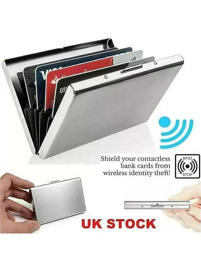 silver metal card holder wallet with magnetic closure - 22567726 -  Standard Image - 4