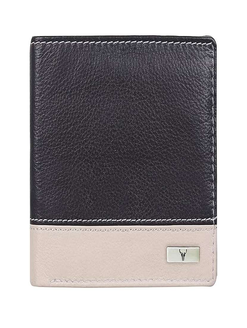 bi-fold leather wallet with coin pocket - 22567736 -  Standard Image - 1