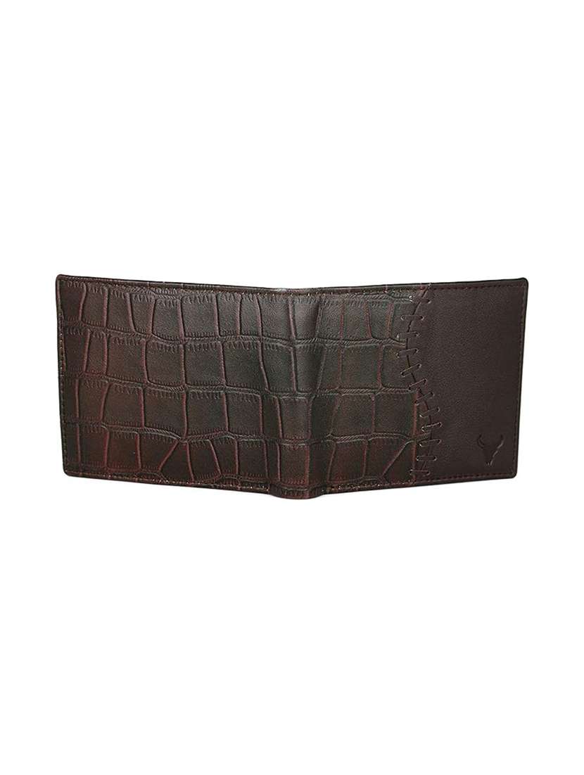 Red Leather Bi-fold Wallet With Card Slots - 22567741 -  Standard Image - 1
