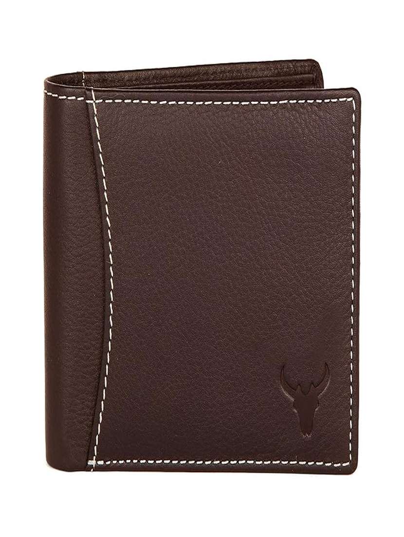  bi-fold wallet with multiple slots - 22567742 -  Standard Image - 1