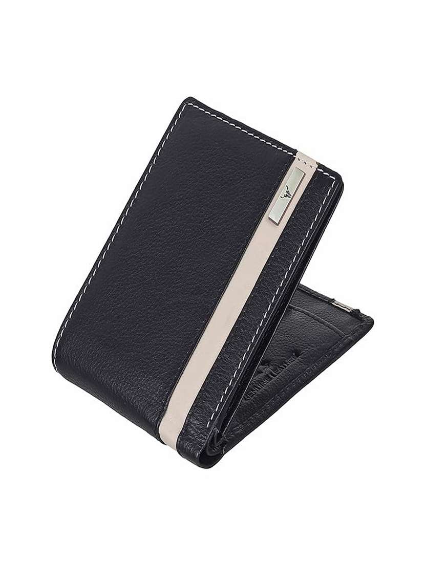 black leather bi-fold wallet with card slots - 22567769 -  Standard Image - 1