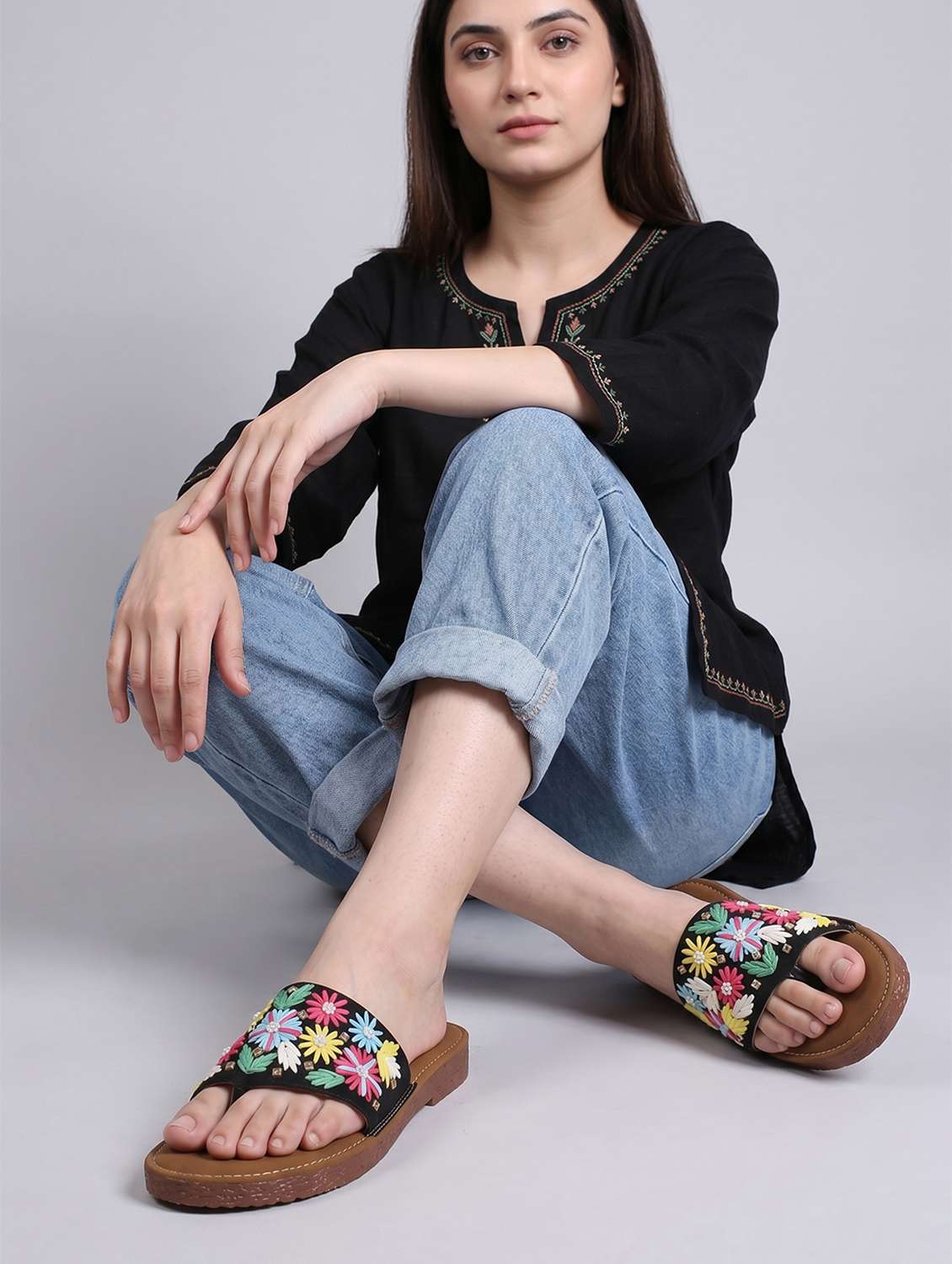 women embroidered toe separator flats - 22567792 -  Standard Image - 4