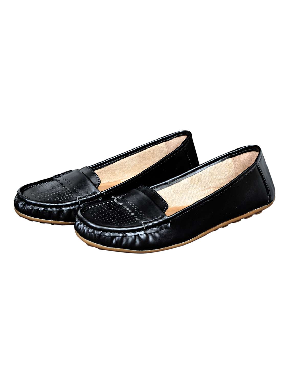women cutwork slip on ballerina