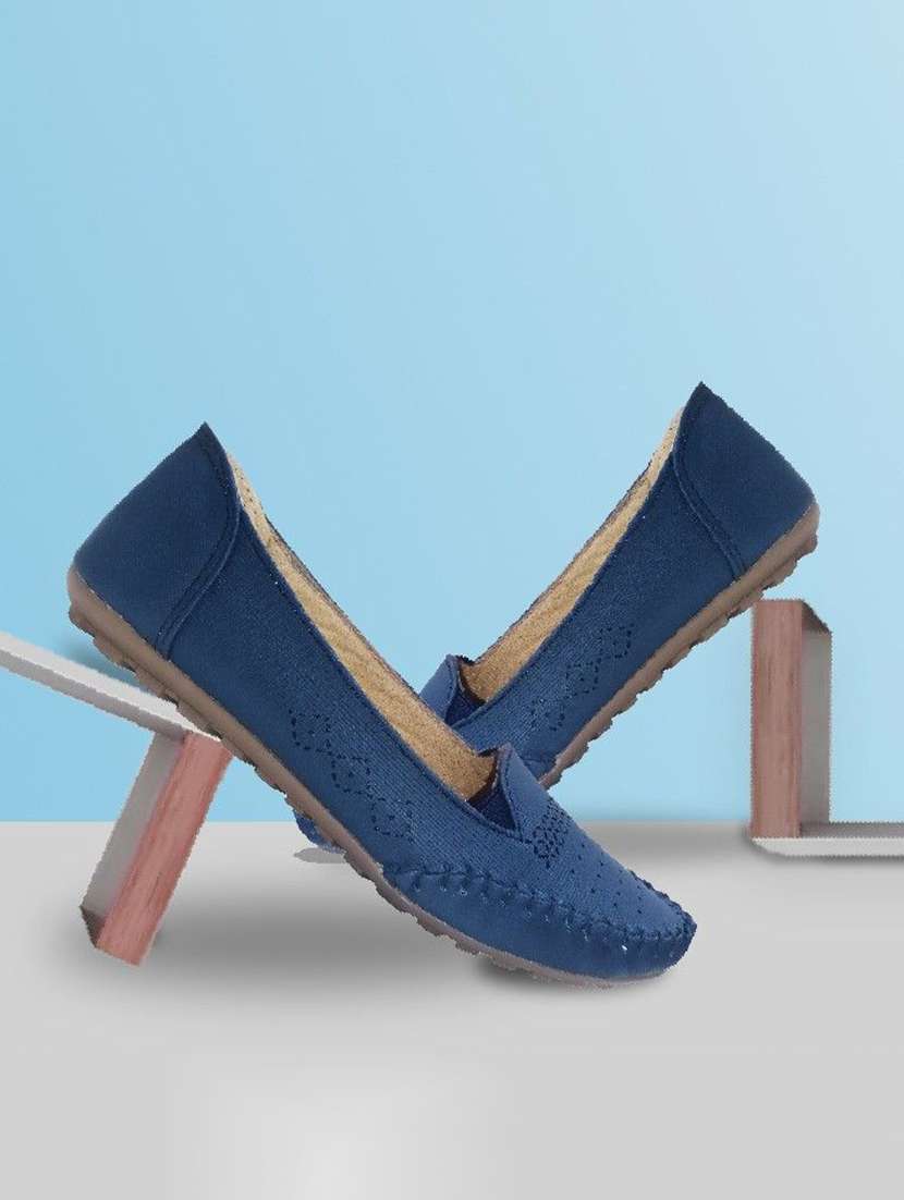 Women Cutwork Slip On Ballerina - 22568211 -  Standard Image - 1