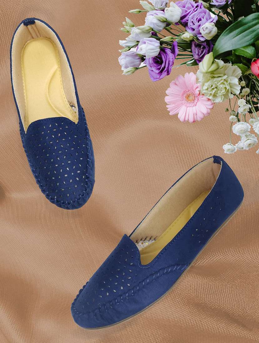 Women Cutwork Slip On Ballerina - 22568228 -  Standard Image - 1