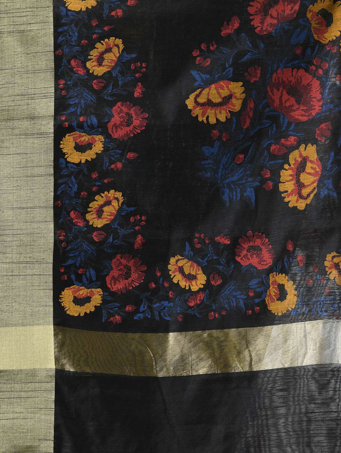 women floral handloom saree with blouse - 22569369 -  Standard Image - 1