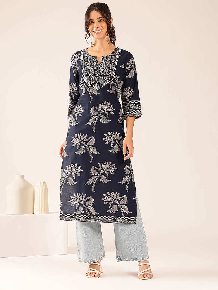 women printed three quarter sleeves straight kurta