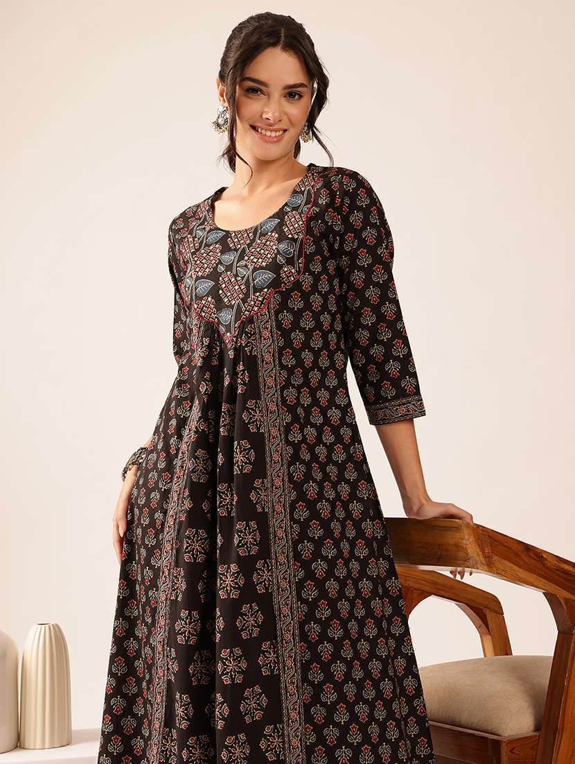 Women Printed Three Quarter Sleeves A-line Kurta - 22569510 -  Standard Image - 1
