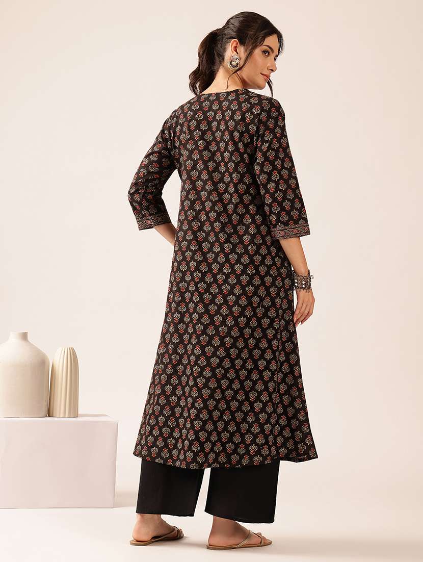 Women Printed Three Quarter Sleeves A-line Kurta - 22569510 -  Standard Image - 4