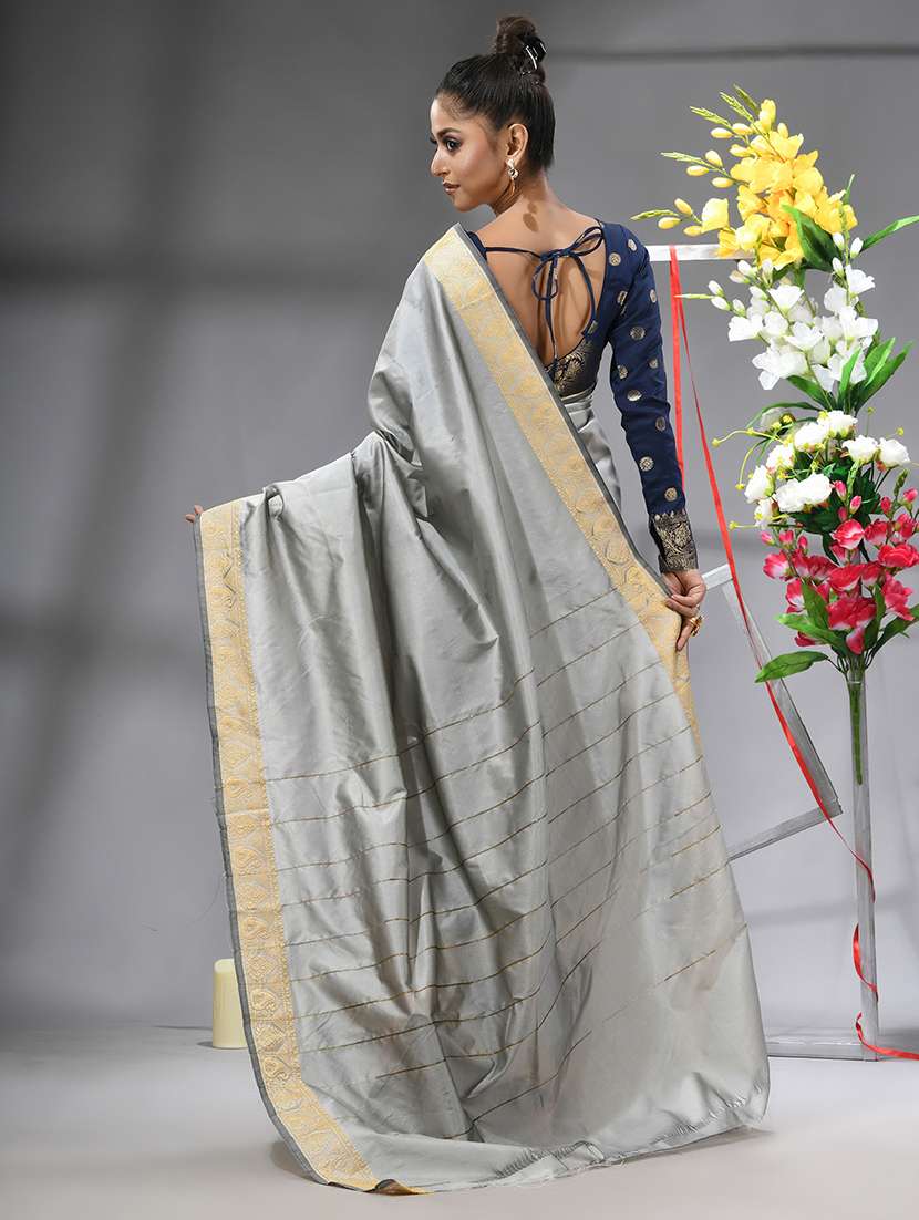 women solid with bordered saree with blouse - 22569699 -  Standard Image - 4