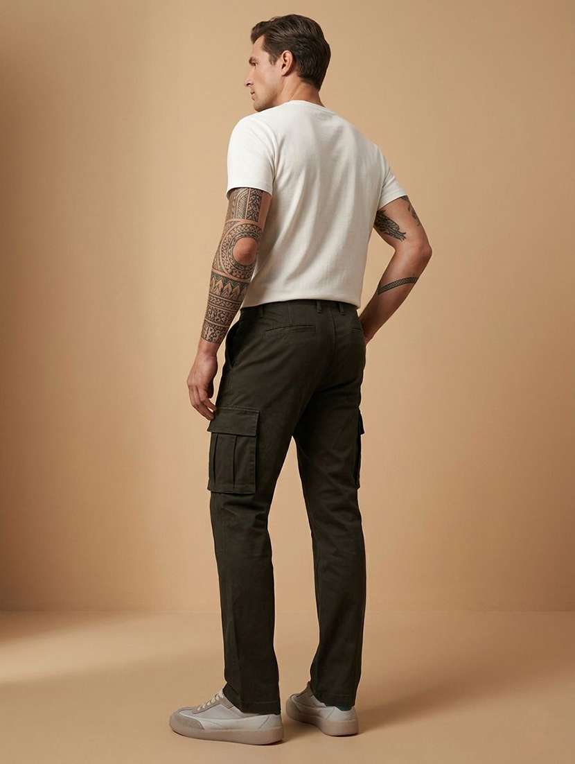 men solid mid rise regular fit cargo pant - 22570557 -  Standard Image - 4
