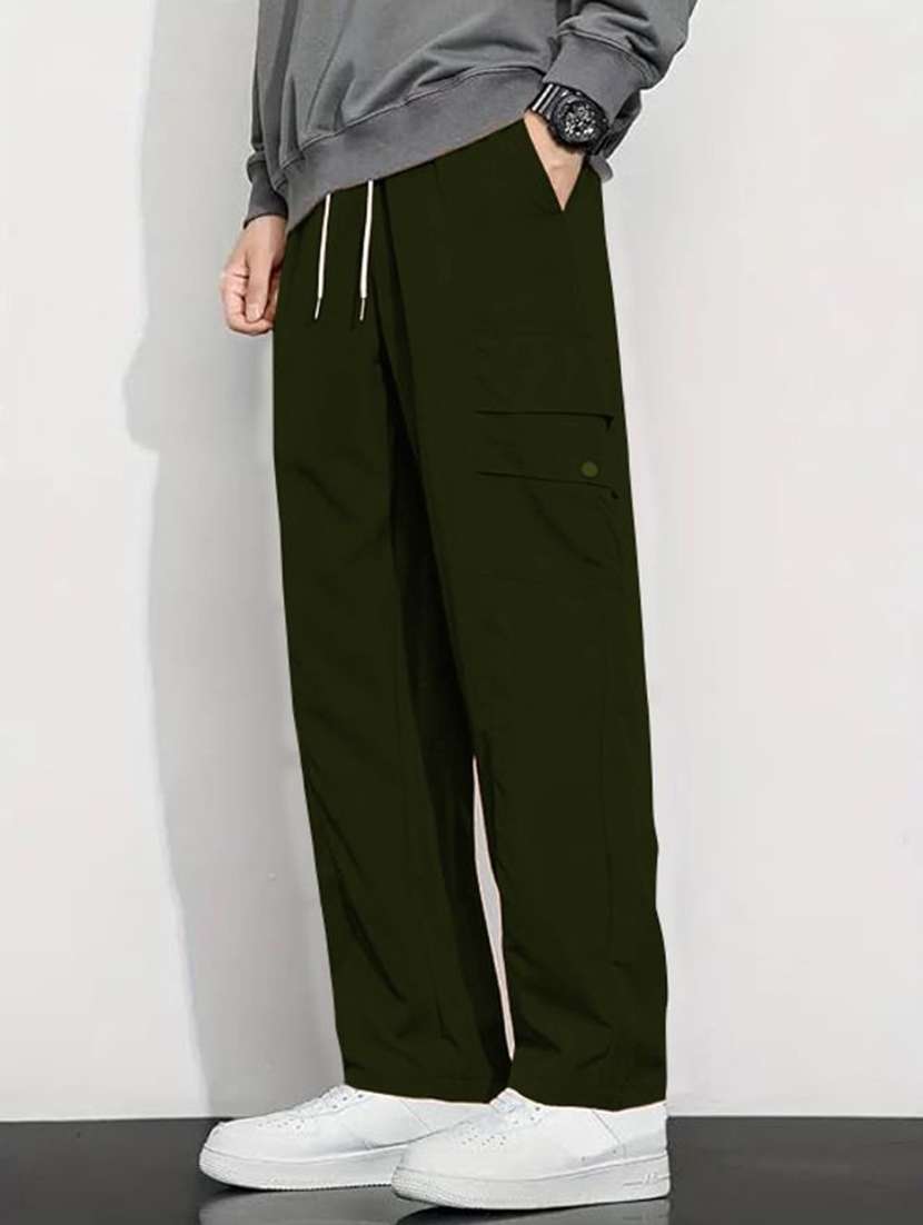 Men Solid Mid Rise Regular Fit Cargo Pant - 22570590 -  Standard Image - 4