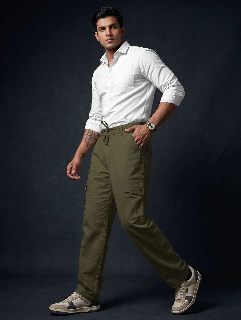 men solid mid rise regular fit cargo pant - 22570659 -  Standard Image - 4