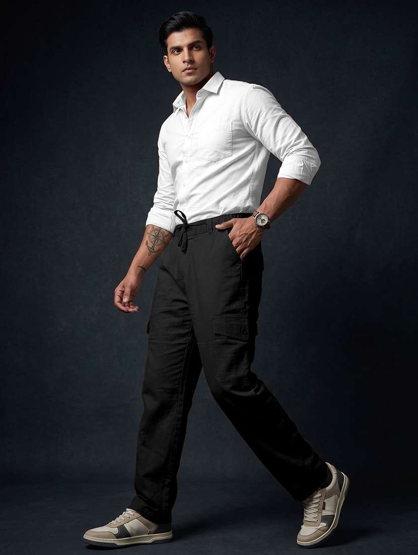 men solid mid rise regular fit cargo pant - 22570660 -  Standard Image - 4