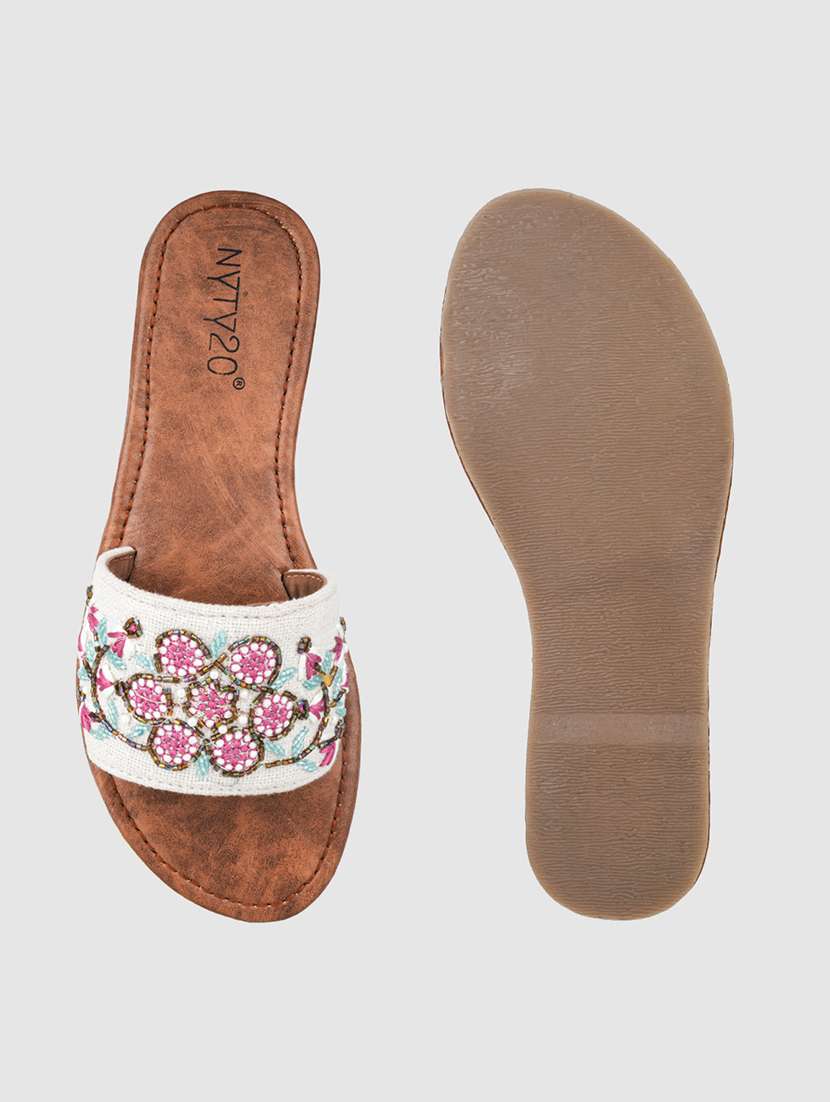 Women Embroidered Slip On Flats - 22570663 -  Standard Image - 4