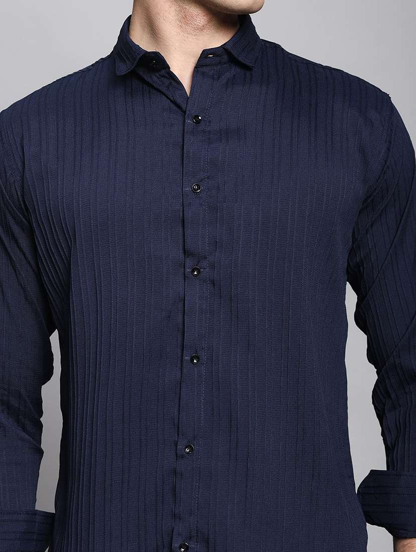 men textured long sleeves casual shirt - 22570957 -  Standard Image - 1