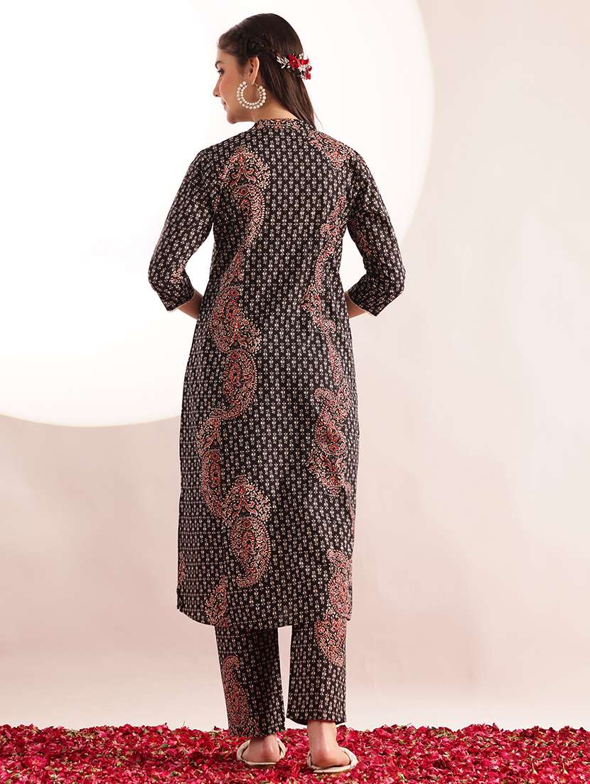 women printed three quarter sleeves kurta pant set - 22571048 -  Standard Image - 4