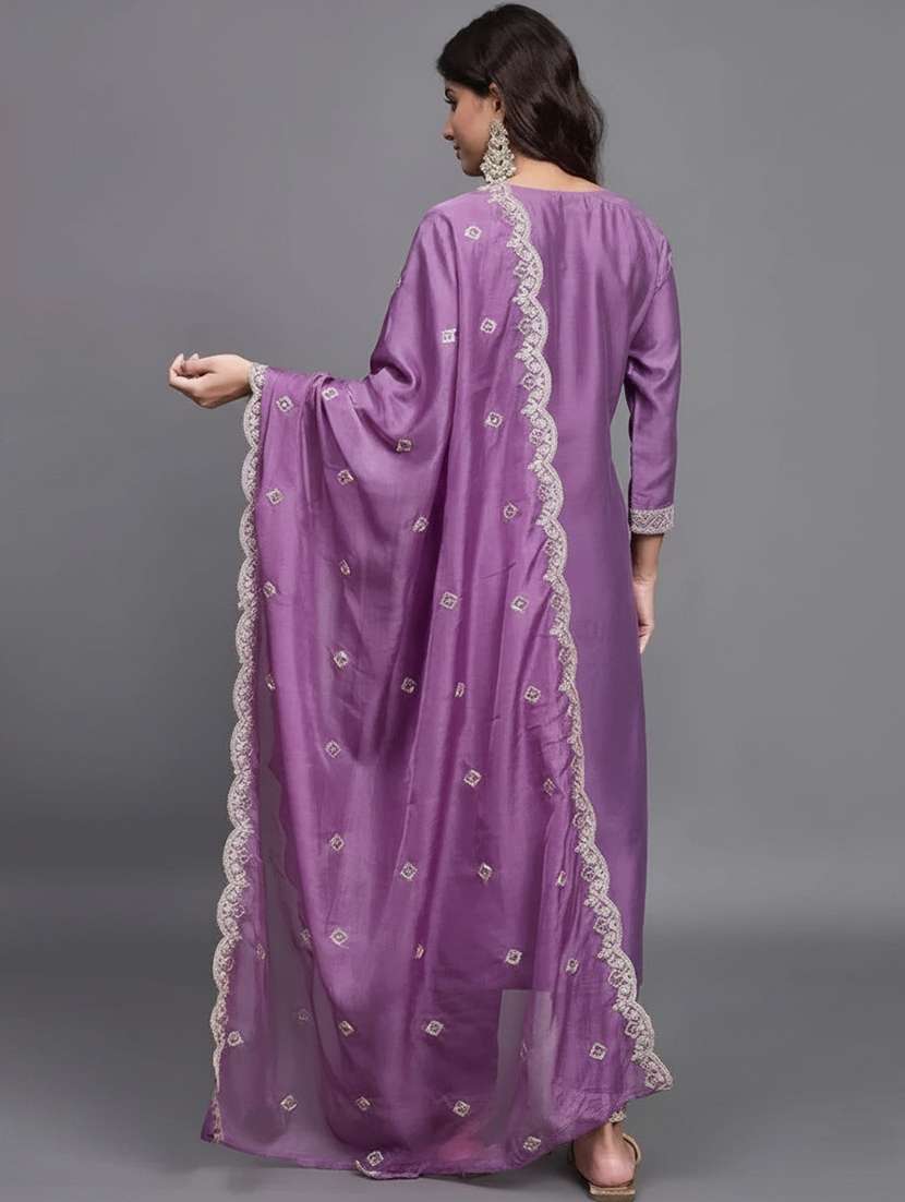 women embroidered three quarter sleeves kurta pant set with dupatta - 22571070 -  Standard Image - 4