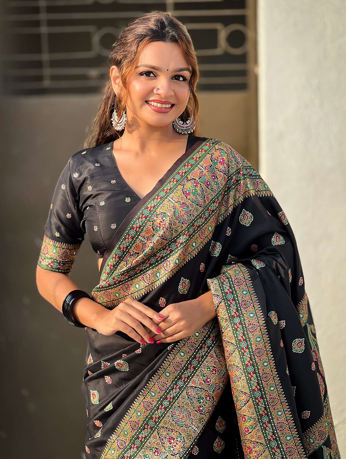 women self design pashmina silk saree with blouse - 22571087 -  Standard Image - 1