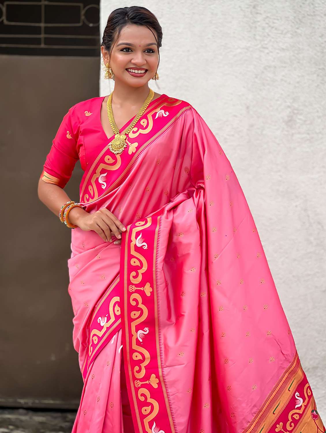 women self design paithani saree with blouse - 22571246 -  Standard Image - 1