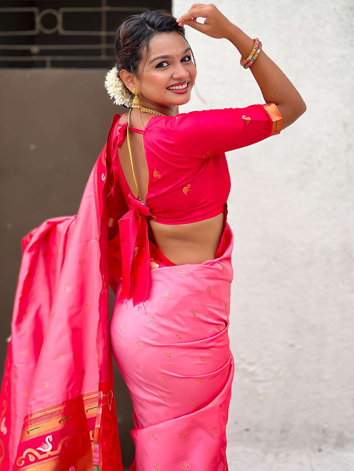 women self design paithani saree with blouse - 22571246 -  Standard Image - 4