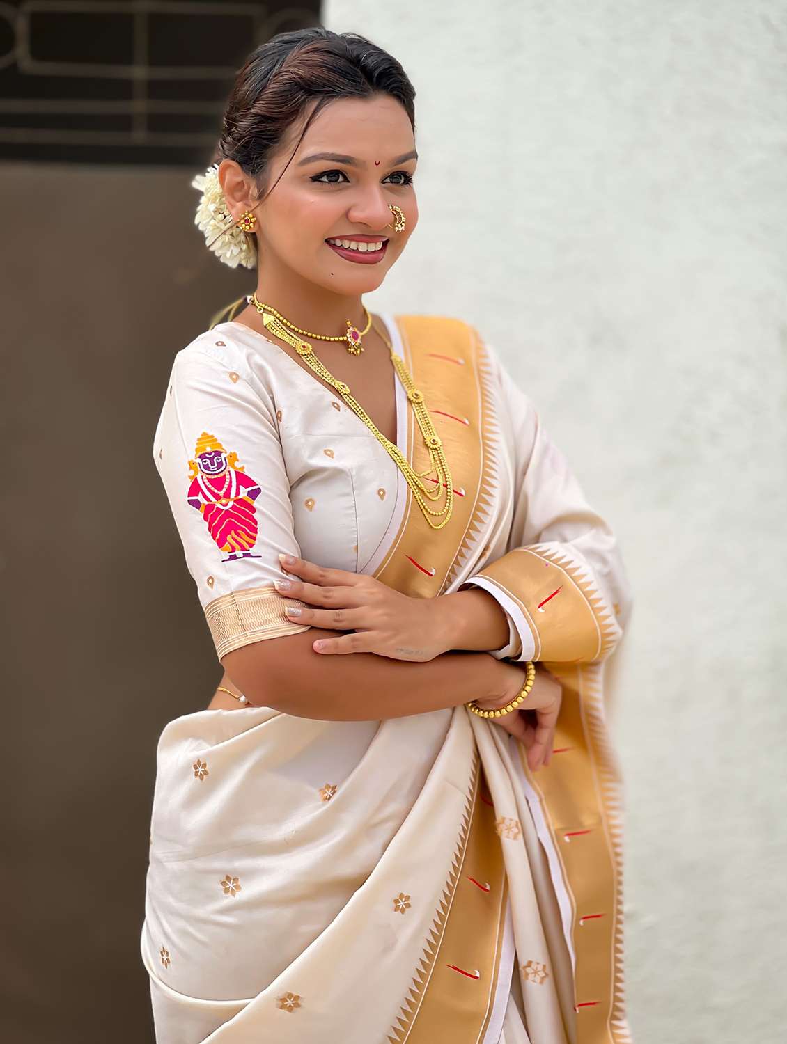 women self design paithani saree with blouse - 22571301 -  Standard Image - 1